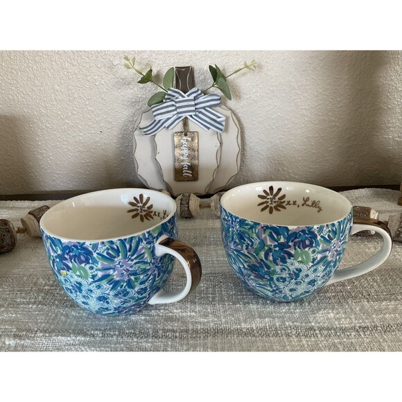 Lilly Pulitzer Set Of 2 Blue Floral Gold Trim - Picture 1 of 4